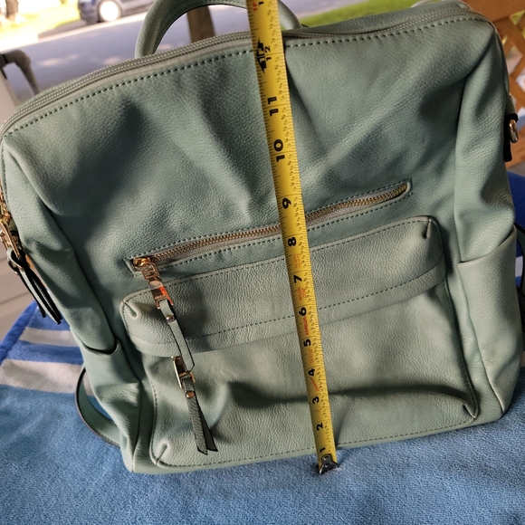 Jen and Co Backpack Handbag Combo - Picture 12 of 14